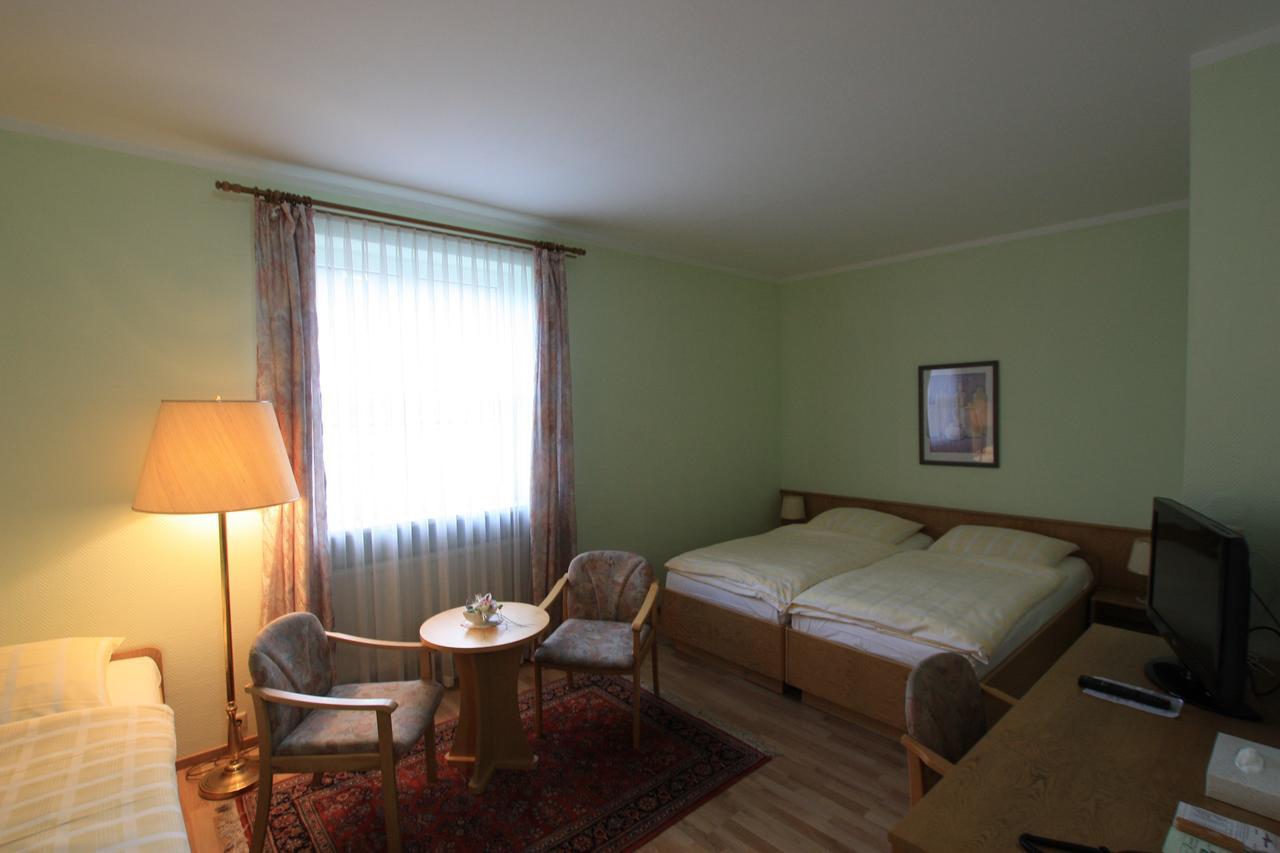 Hotel Buergerhof Hohenstein-Ernstthal Bagian luar foto