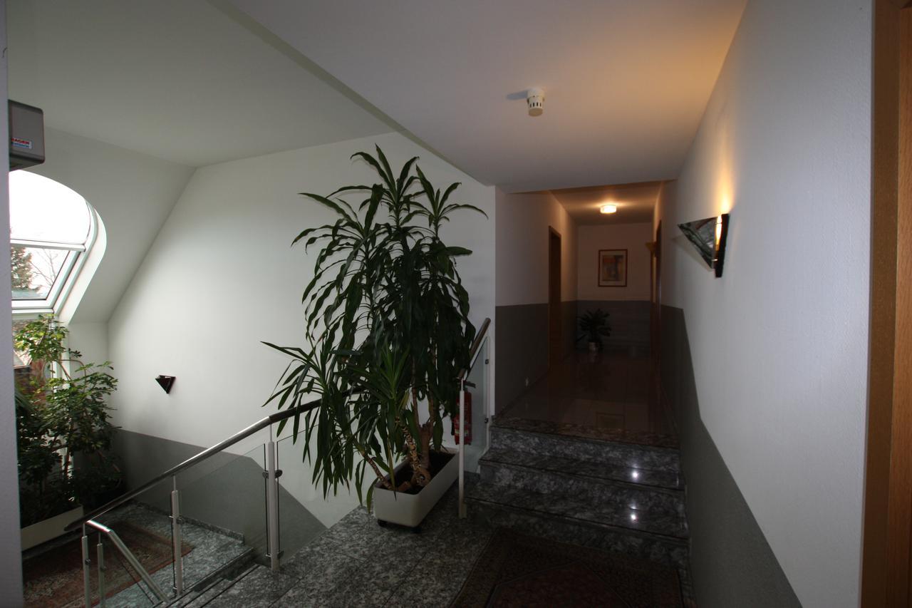 Hotel Buergerhof Hohenstein-Ernstthal Bagian luar foto